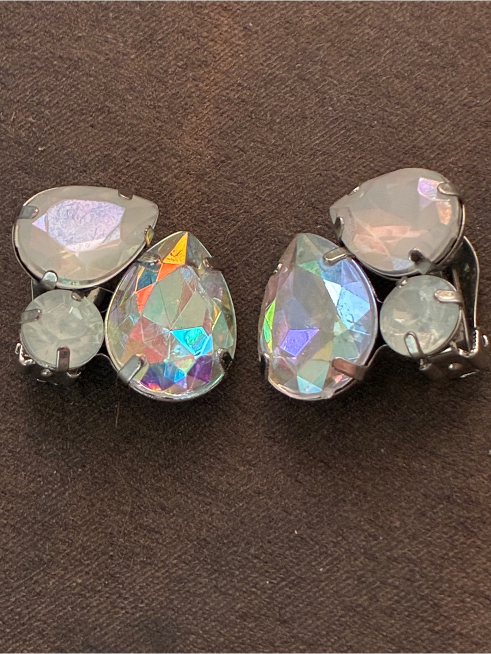 Aurora Crystal Teardrop Cluster vintage clip on Earrings - Iridescent